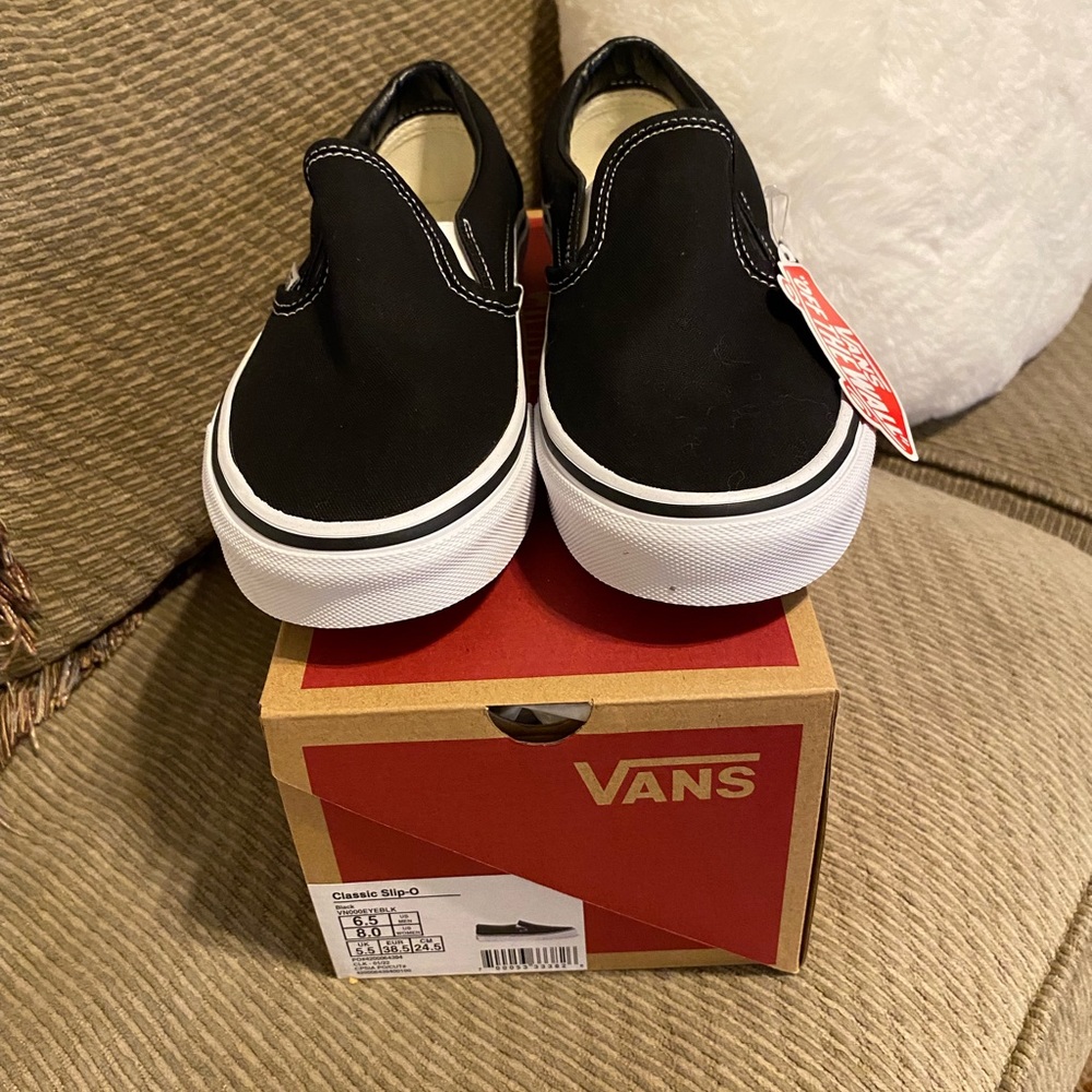 Black Slip on Vans sz 6.5/8